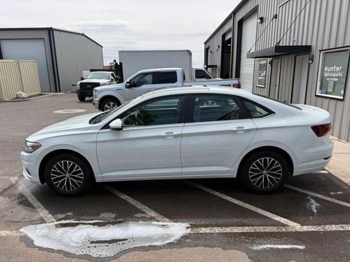 White 2019 Volkswagen Jetta 1.4T SE
