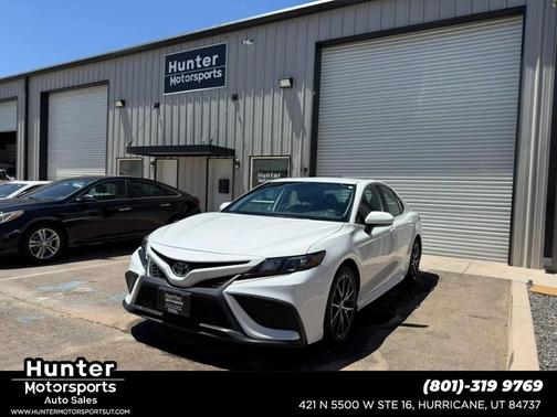Ice Cap 2023 Toyota Camry SE