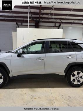 2020 Toyota RAV4 Hybrid XLE