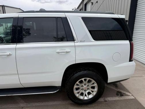 Summit White 2019 GMC Yukon SLT