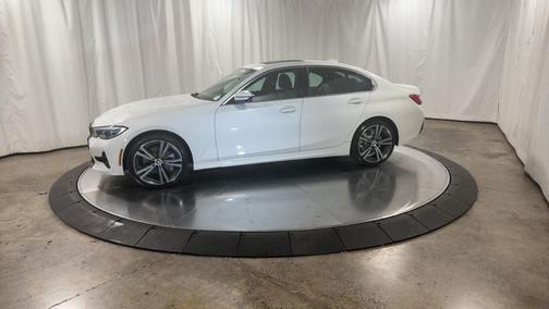 2021 BMW 330 i xDrive