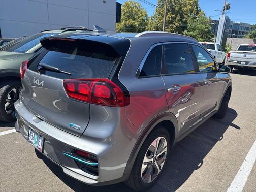 2022 Kia Niro EV EX