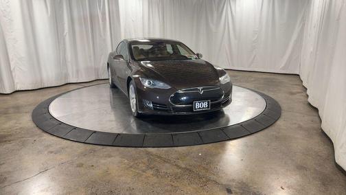 2014 Tesla Model S Base