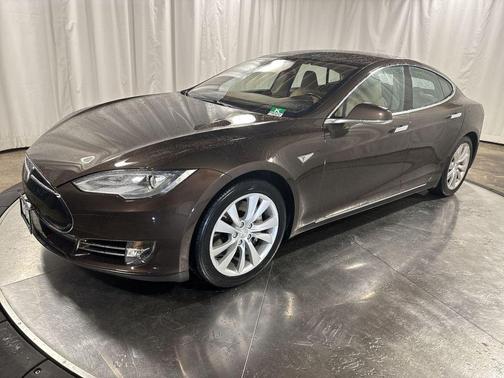 2014 Tesla Model S Base