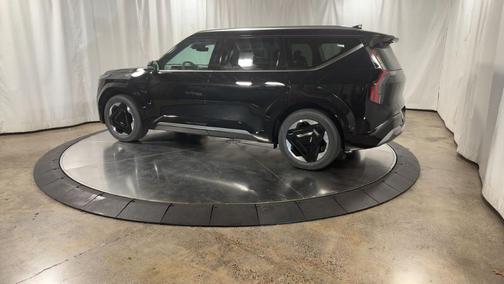 2026 Kia EV9 Land