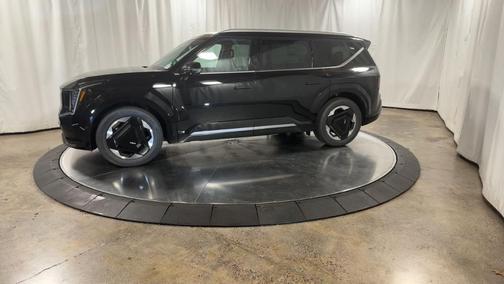 2026 Kia EV9 Land