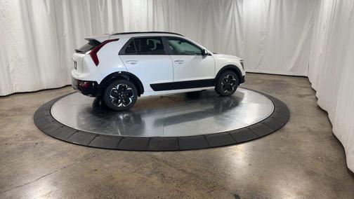 2025 Kia Niro EV Wave