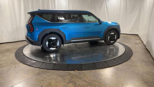 2026 Kia EV9 Wind