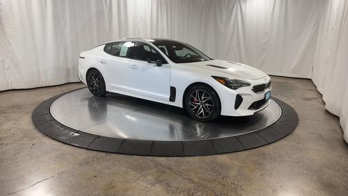 2023 Kia Stinger GT-Line