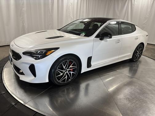 2023 Kia Stinger GT-Line