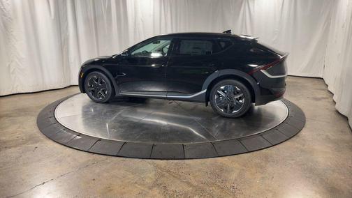 2025 Kia EV6 Light Long Range