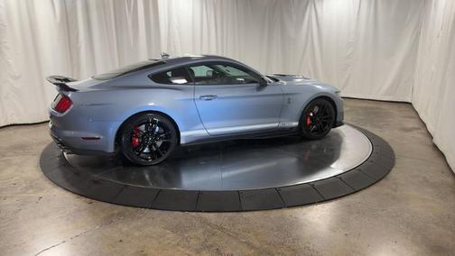 2022 Ford Shelby GT500 Base