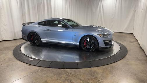 2022 Ford Shelby GT500 Base
