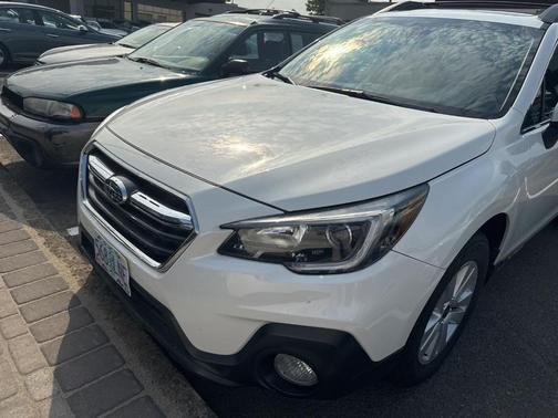 2019 Subaru Outback 2.5i Premium