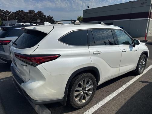 2021 Toyota Highlander Hybrid Limited