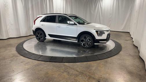 2025 Kia Niro EX Touring