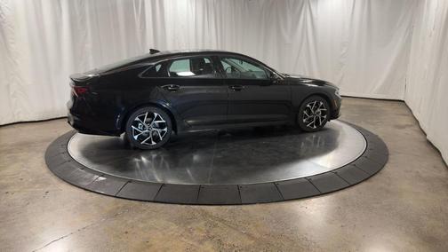 2025 Kia K5 EX