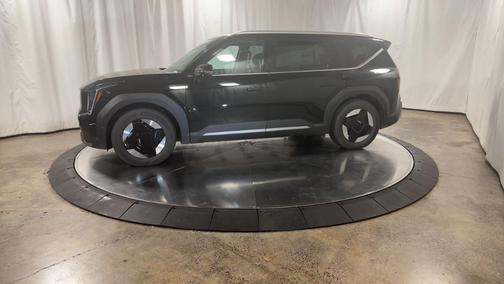 2026 Kia EV9 Wind