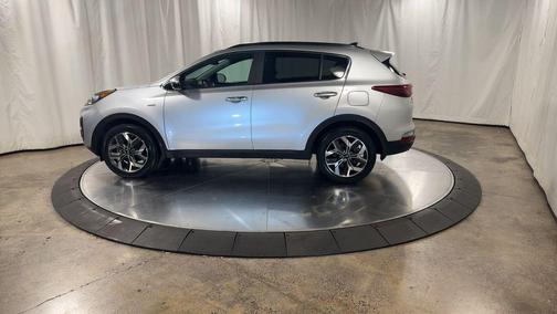 2022 Kia Sportage EX