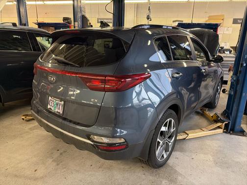 2022 Kia Sportage EX
