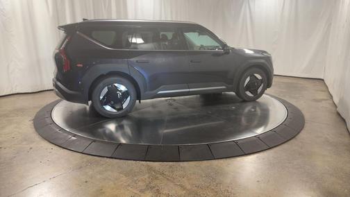2026 Kia EV9 Wind