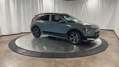 2025 Kia Niro EX Touring