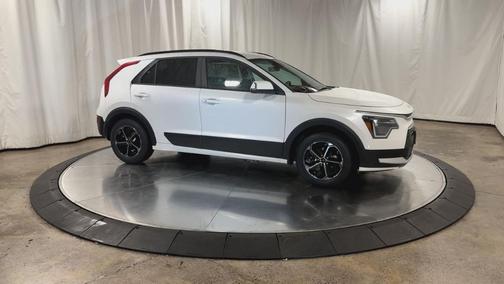 2025 Kia Niro EX