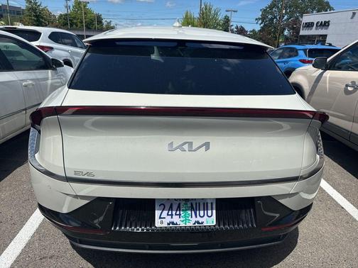 2022 Kia EV6 Wind