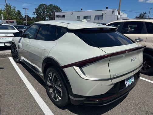 2022 Kia EV6 Wind