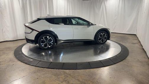 2022 Kia EV6 Wind