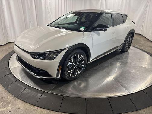 2022 Kia EV6 Wind