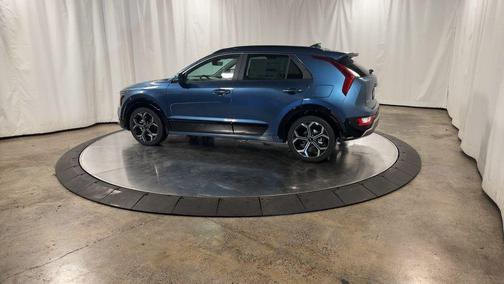 2025 Kia Niro EX Touring