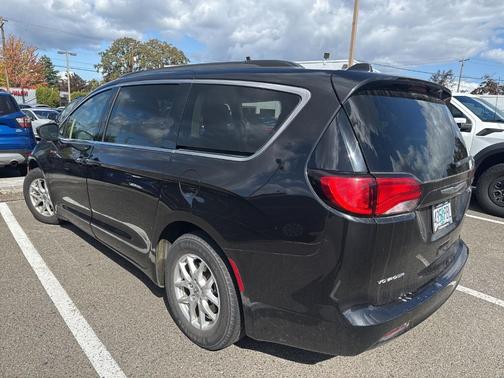 2021 Chrysler Voyager LXI
