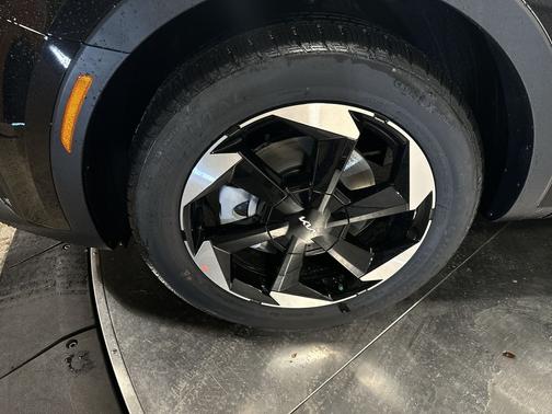 Aurora Black Pearl 2025 Kia Sorento Hybrid EX