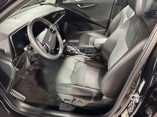 2025 Kia Niro EX Touring