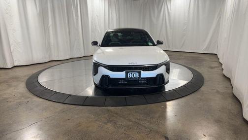 2025 Kia K4 GT-Line Turbo