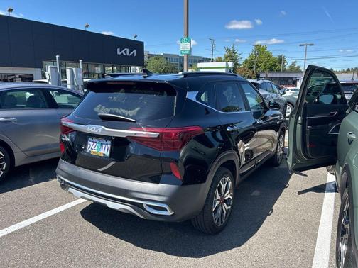 2023 Kia Seltos SX