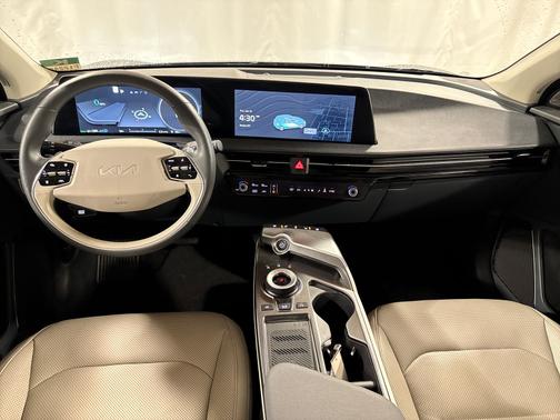 Aurora Black 2024 Kia EV6 Wind