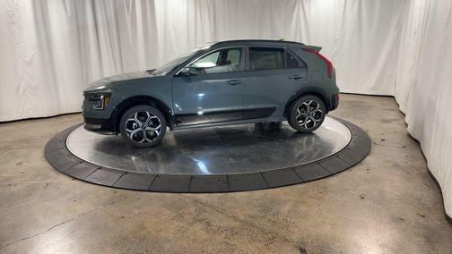 2025 Kia Niro EX Touring