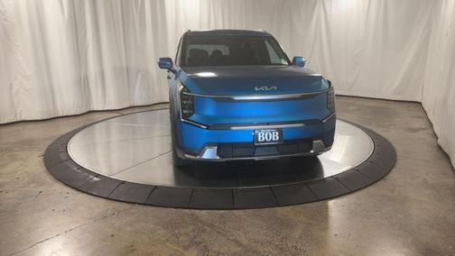 2026 Kia EV9 Wind