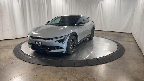 2025 Kia EV6 Wind