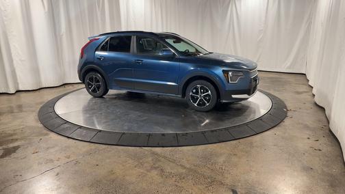 2025 Kia Niro EX