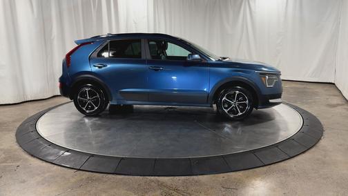 2025 Kia Niro EX