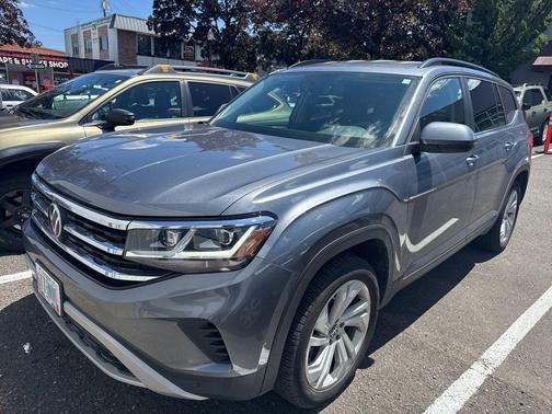 2022 Volkswagen Atlas 3.6L SE w/Technology