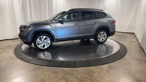 2022 Volkswagen Atlas 3.6L SE w/Technology