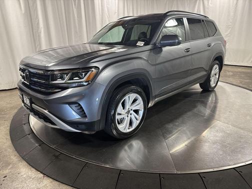 2022 Volkswagen Atlas 3.6L SE w/Technology