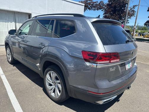 2022 Volkswagen Atlas 3.6L SE w/Technology