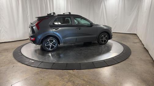 2024 Kia Niro LX