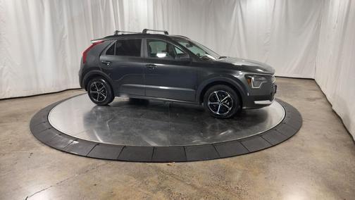 2024 Kia Niro LX