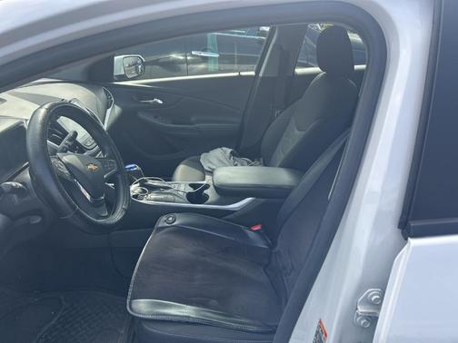 2018 Chevrolet Volt LT
